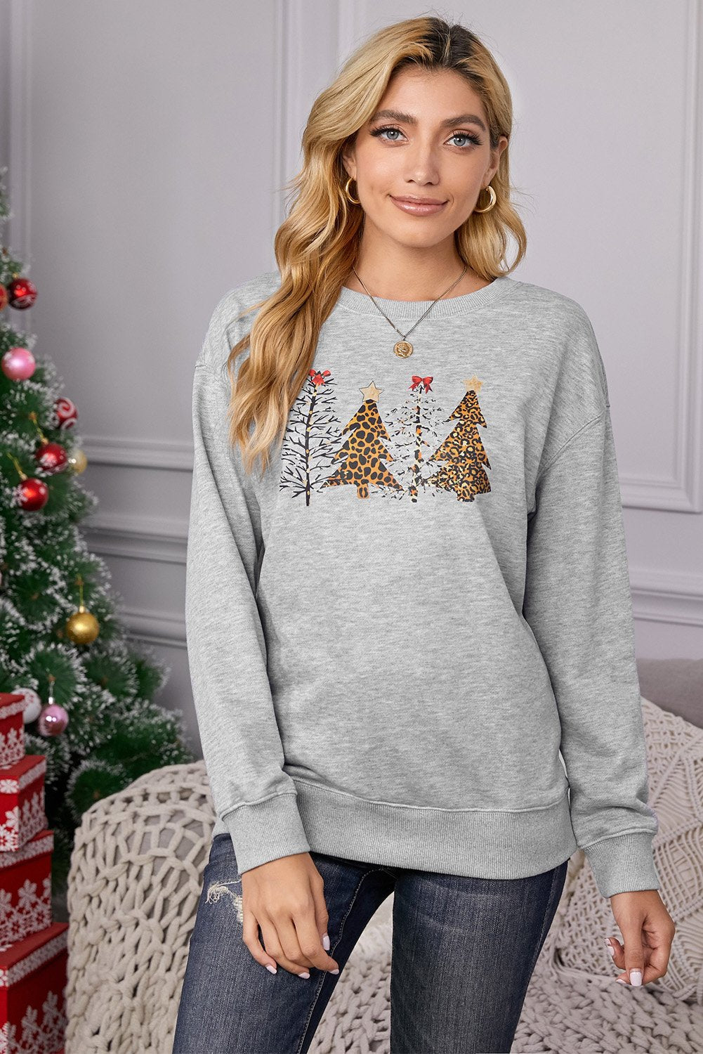 Leopard Christmas Tree Print Sweatshirt